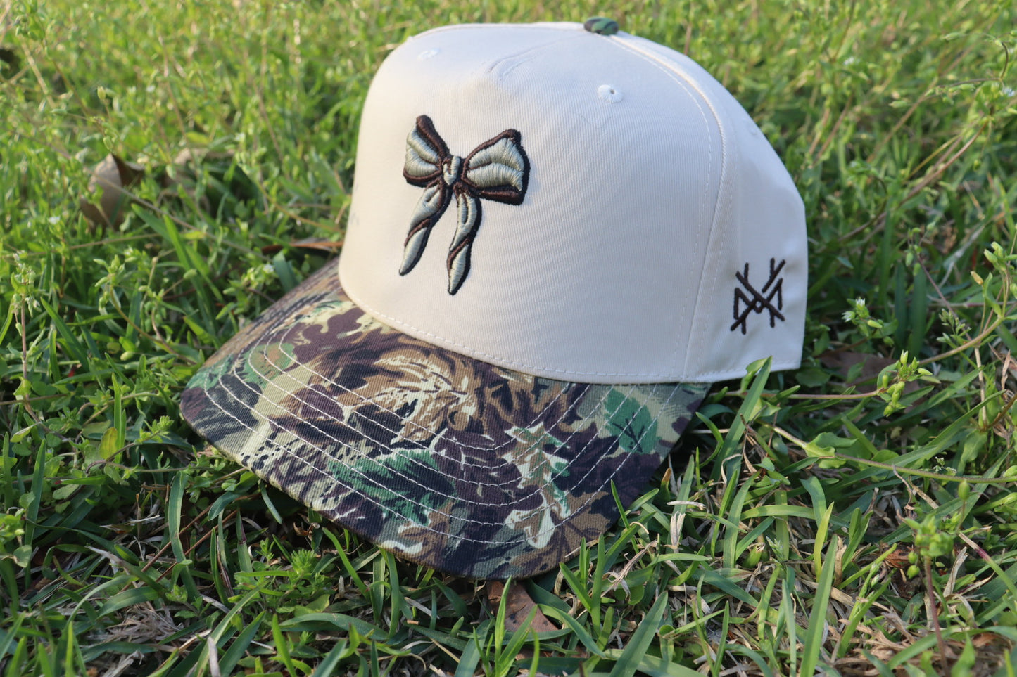 Bow & Camo Bow